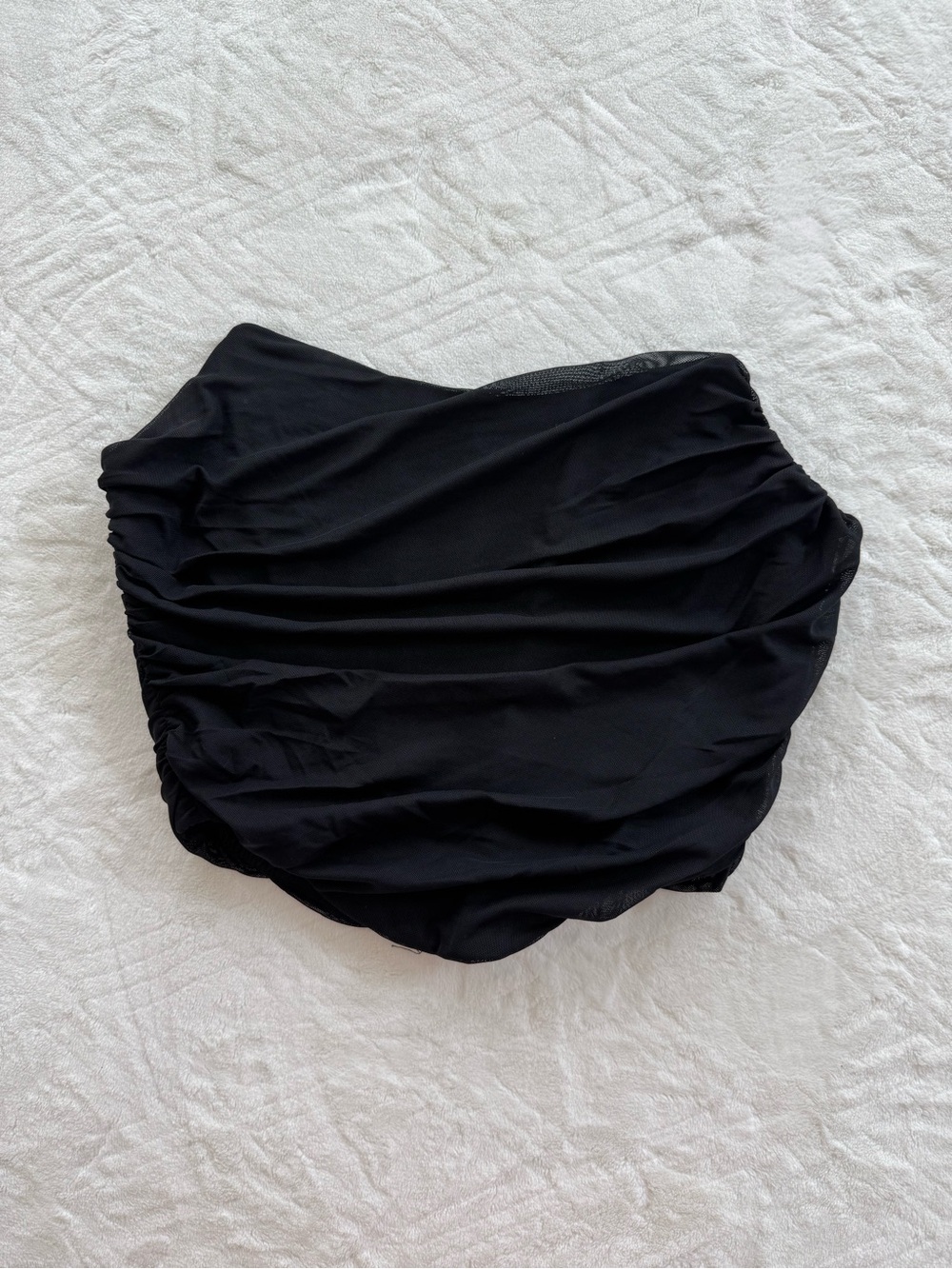 Ruched Sweetheart Black Crop Top